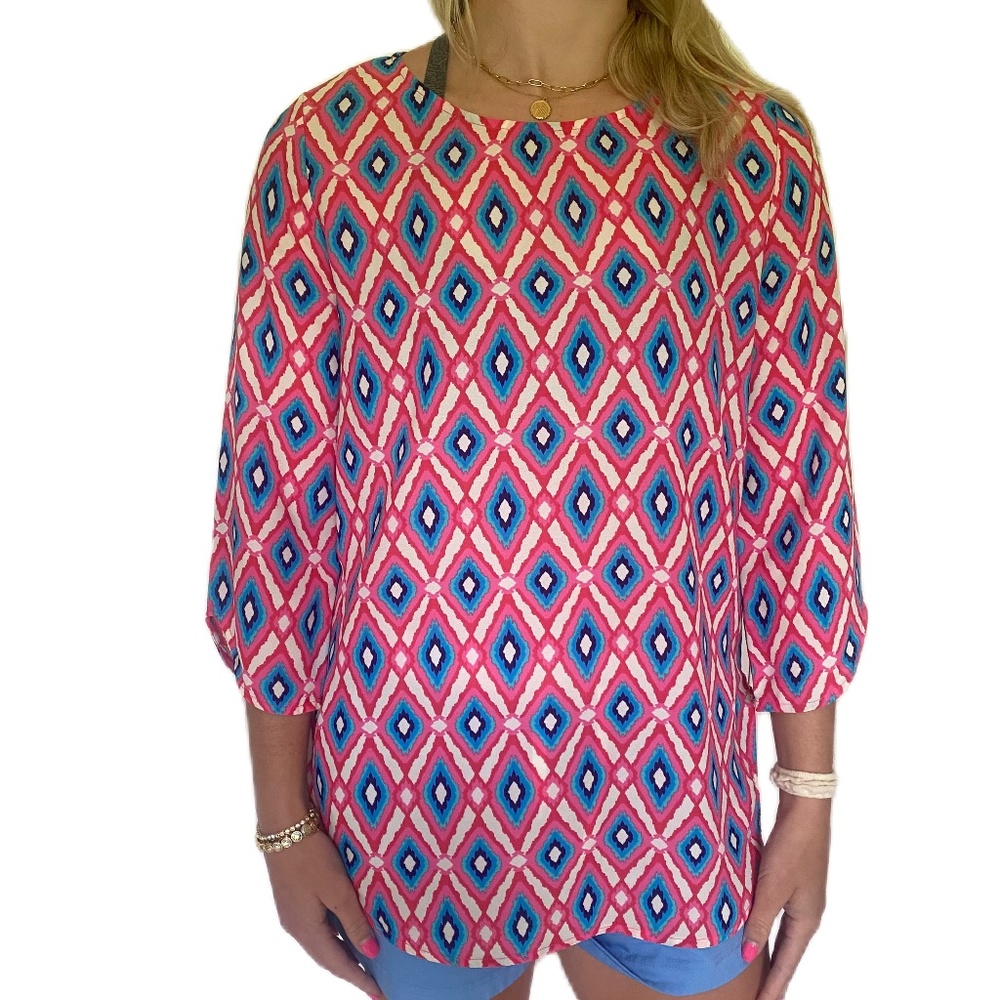 Peach Love California tunic top pink blue diamond pattern Small
